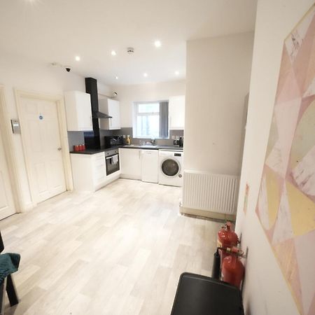 Harmondsworth Grand Airport Ensuites מראה חיצוני תמונה