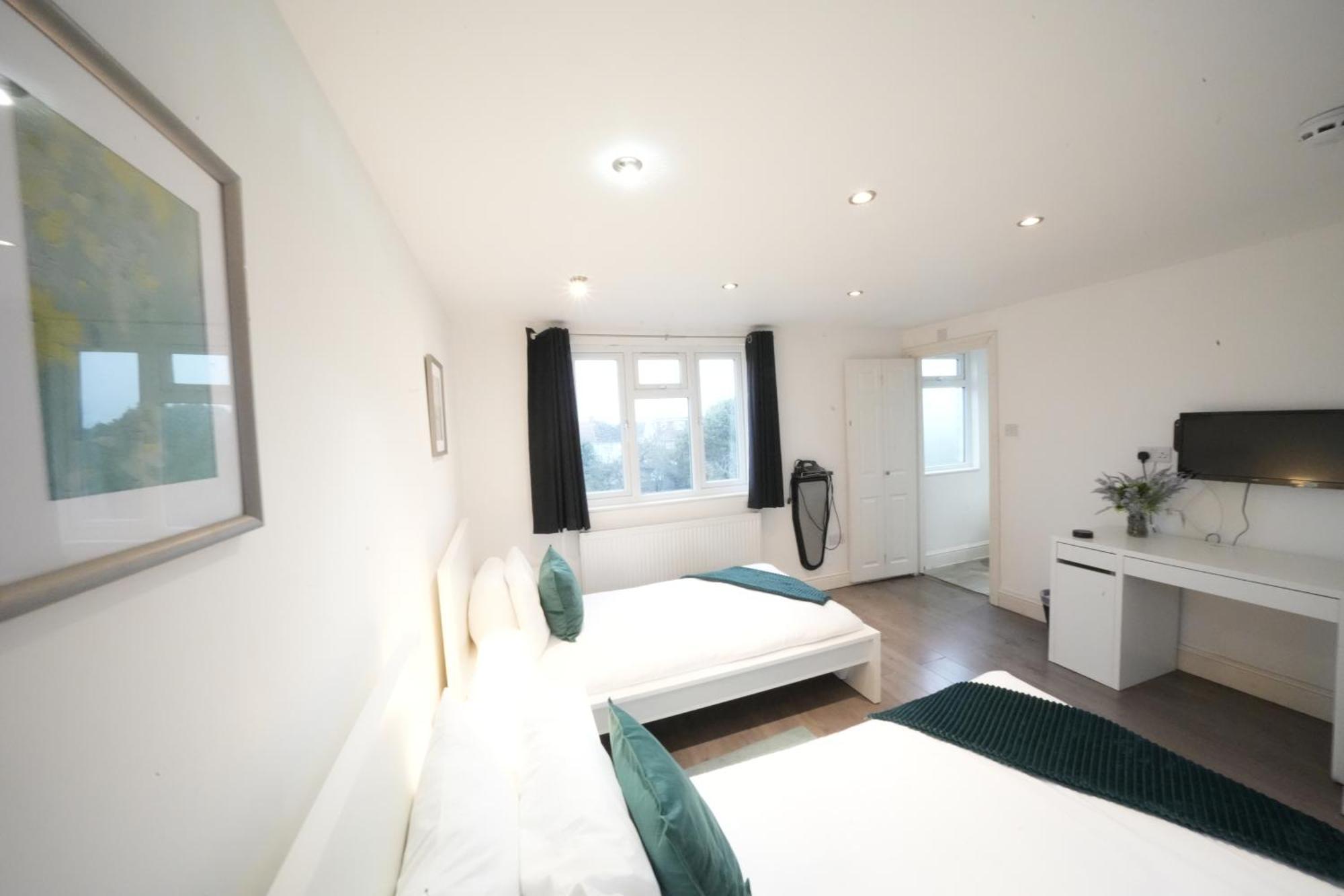 Harmondsworth Grand Airport Ensuites מראה חיצוני תמונה