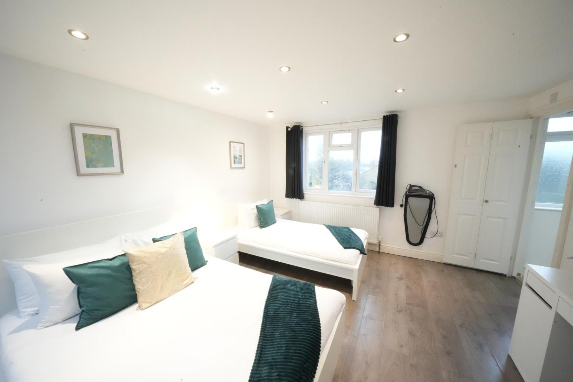 Harmondsworth Grand Airport Ensuites מראה חיצוני תמונה