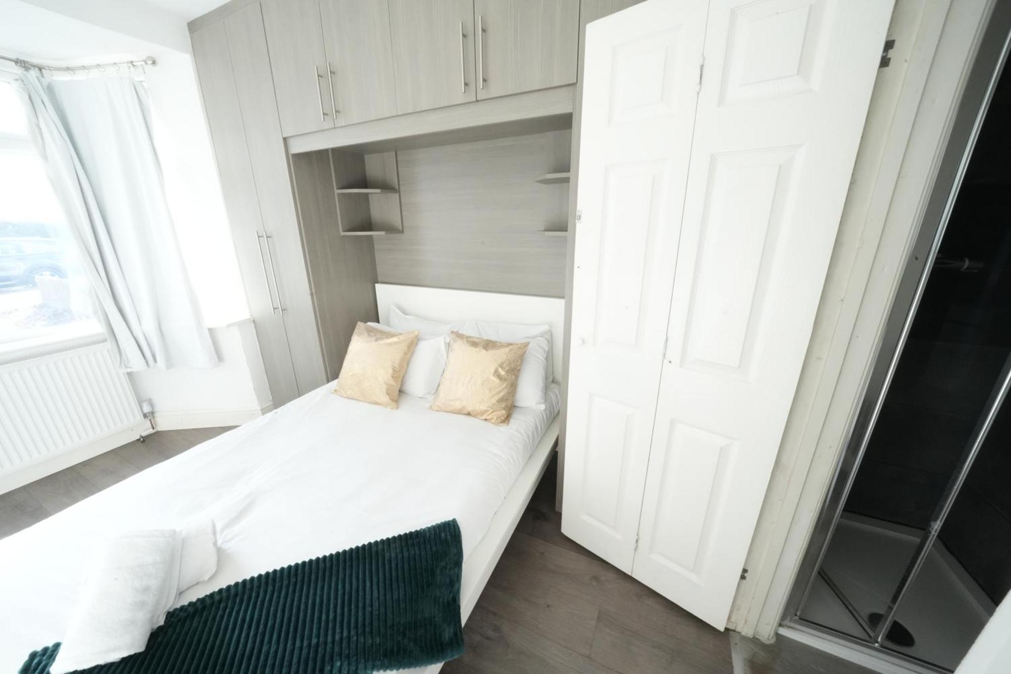 Harmondsworth Grand Airport Ensuites מראה חיצוני תמונה